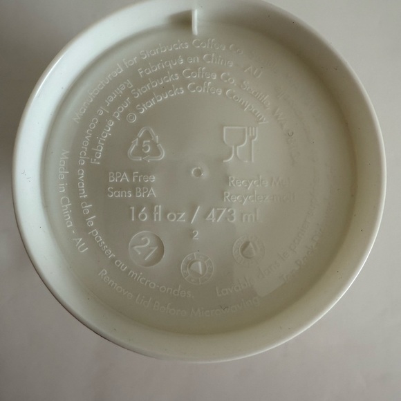 Starbucks 2022 Valentines 16 0z reusable cup with color changing hearts - Picture 5 of 10